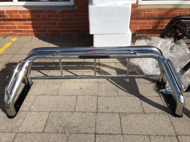 Roll Bar (Chrome w/ LED)